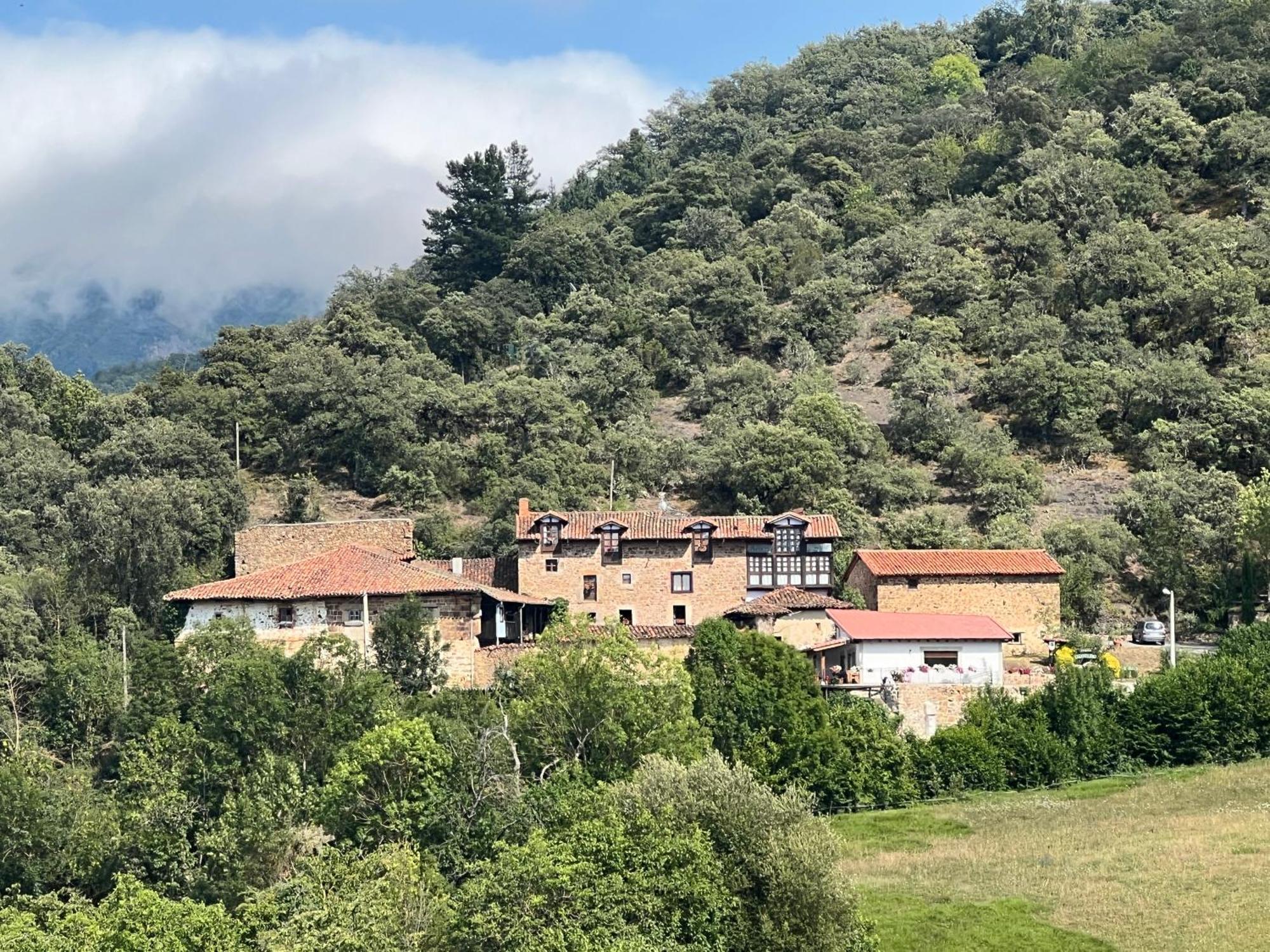 Posada La Trebede Perrozo Exterior foto